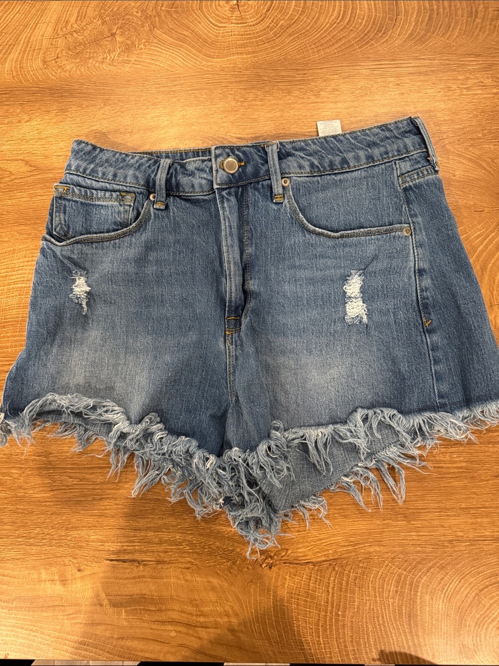 Good American Cut Off Denim Shorts